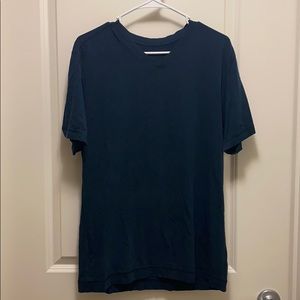 Lululemon Basic 5 Year V-Neck, Blue, Large